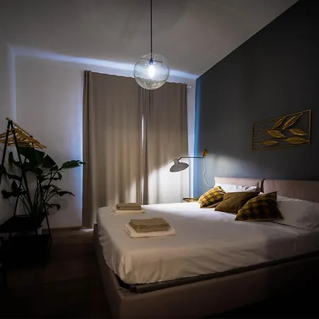 Domus Febo - Ottaviano Suites Apartment