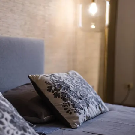 Domus Febo - Ottaviano Suites